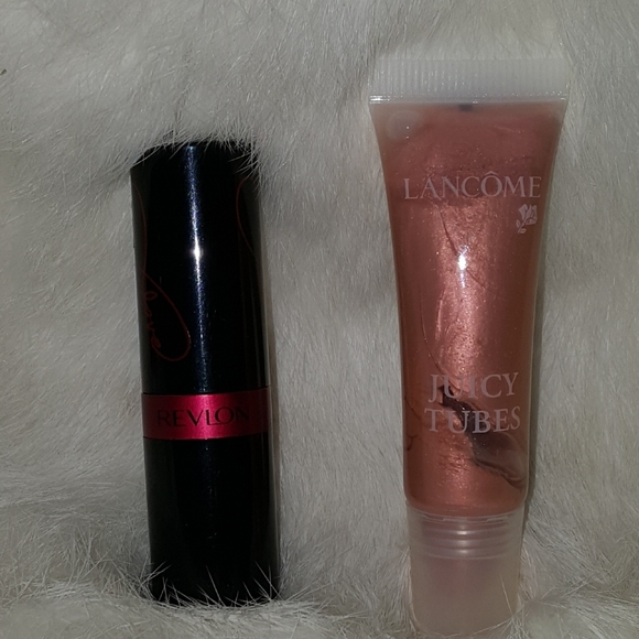Revlon Other - A lip Duo Set that can go together or alone